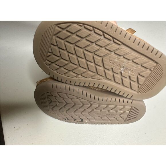 Koolaburra by UGG Girls' Child Victoria Short Fashion Boot Chestnut Brown Size 5 - Picture 6 of 9